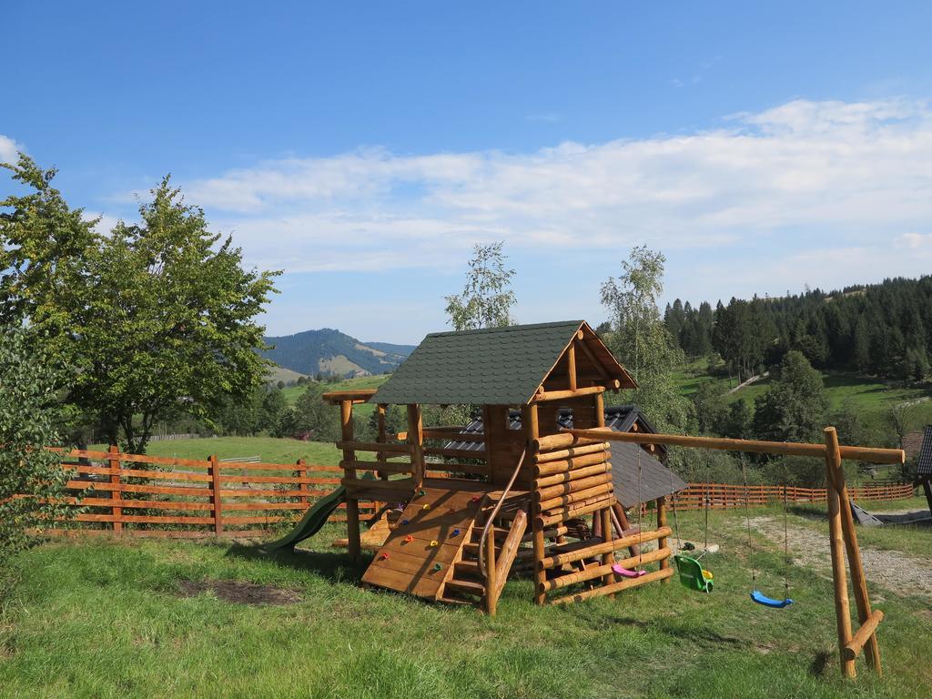 Pensiunea Doina Bucovinei Manastirea Humorului Exterior photo